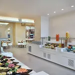 Hilton Makkah Convention Hotel